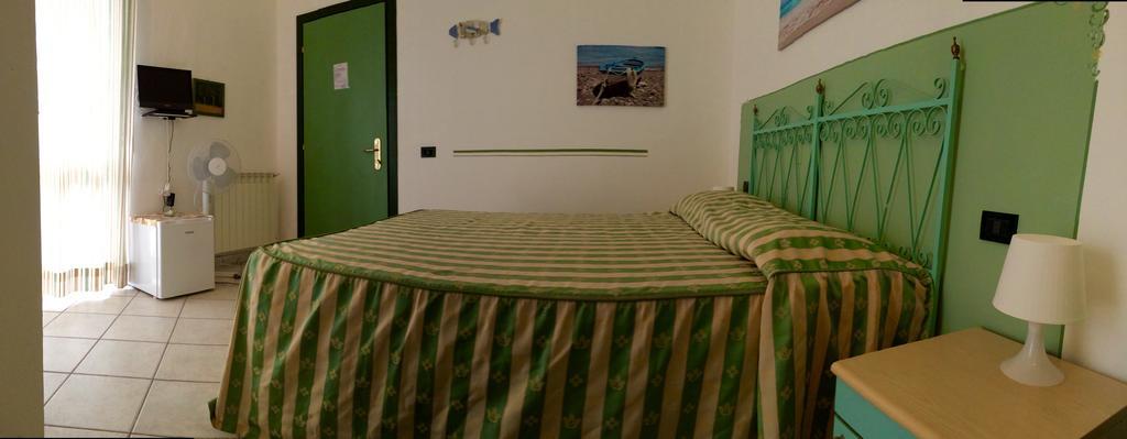 Lungomare Hotel Марина ди Чечина Екстериор снимка