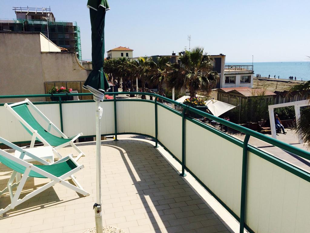 Lungomare Hotel Марина ди Чечина Екстериор снимка