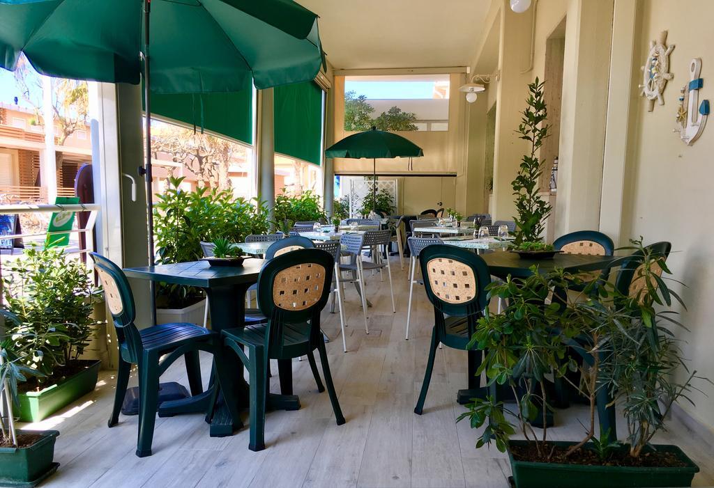 Lungomare Hotel Марина ди Чечина Екстериор снимка